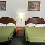 Relax Inn Altoona